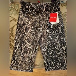 NWT Spanx Snakeskin faux leather leggings